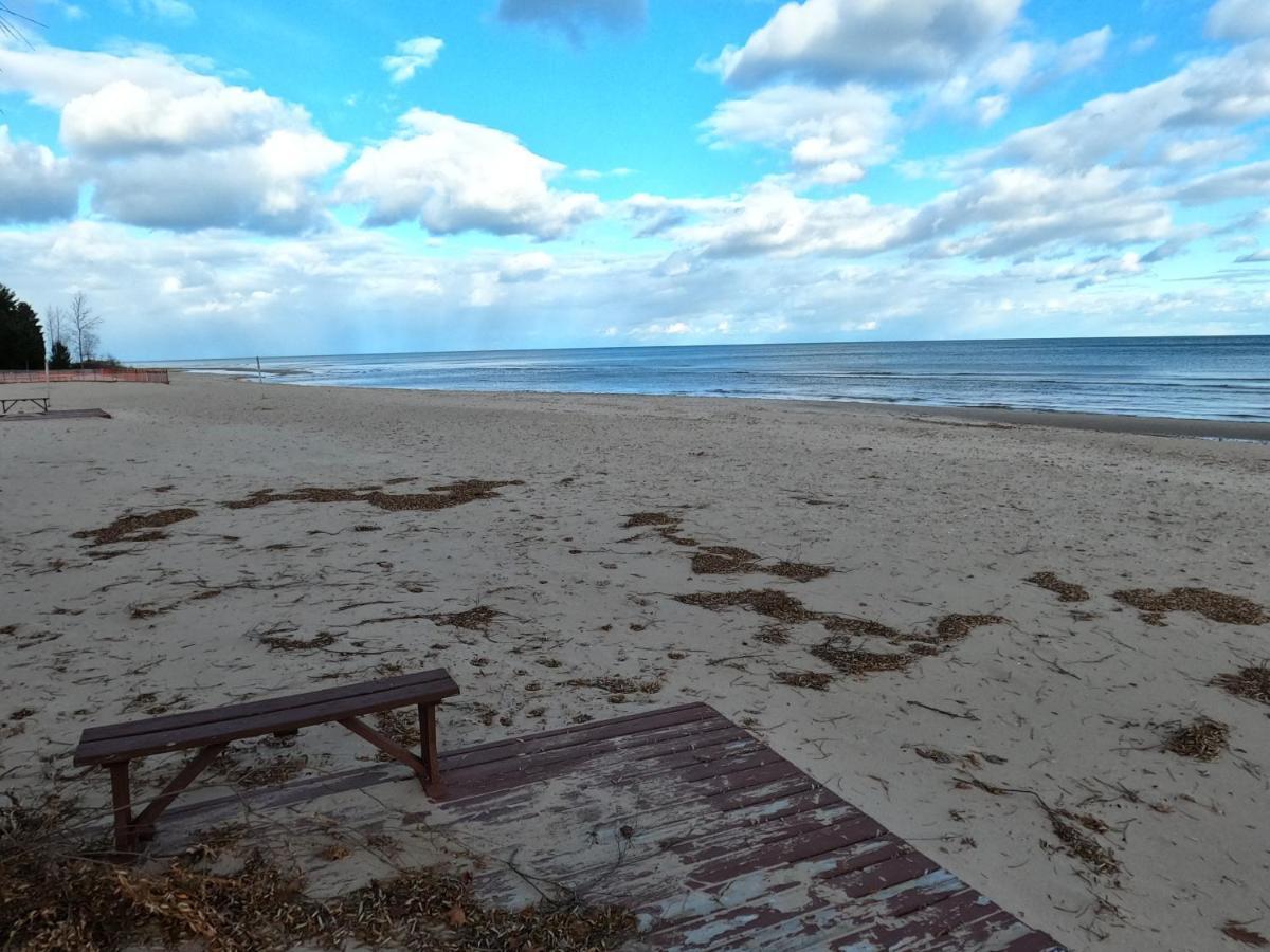Sunrise Beach Oscoda @ Surfside Exterior photo